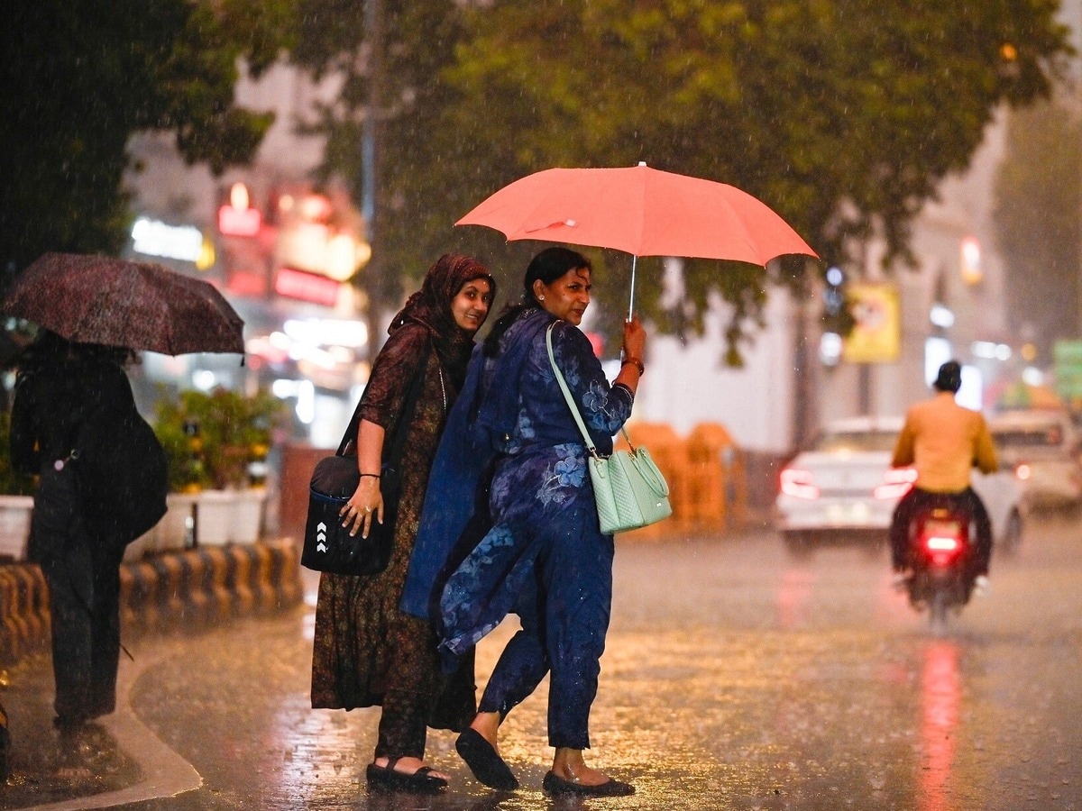 बारिश का दौर दोबारा होगा शुरू, उत्तराखंड में 22 सितंबर से फिर बदलेगा मौसम; येलो अलर्ट भी जारी बारिश का दौर दोबारा होगा शुरू, उत्तराखंड में 22 सितंबर से फिर बदलेगा मौसम; येलो अलर्ट भी जारी