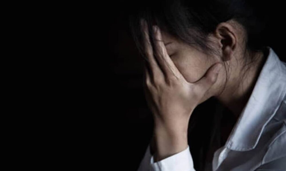 नाबालिग लड़की का रेप कर बनाया गर्भवती, अस्पताल पहुंचते ही परिनजों के उड़े होश