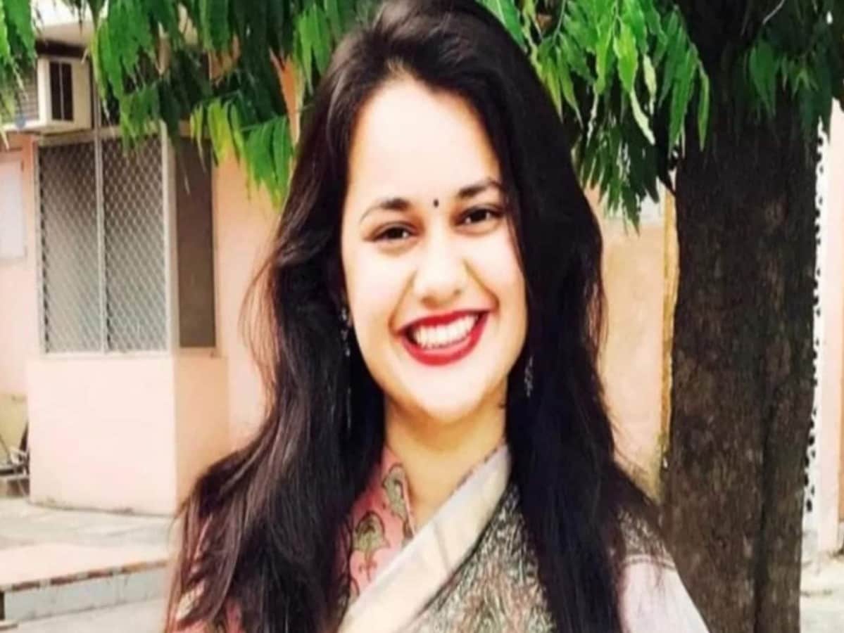 एक्शन में टीना डाबी, गंदगी देख दुकानदार को दे दी ये चेतावनी, राजस्थान न्यूज़ एक्शन में टीना डाबी, गंदगी देख दुकानदार को दे दी ये चेतावनी, राजस्थान न्यूज़