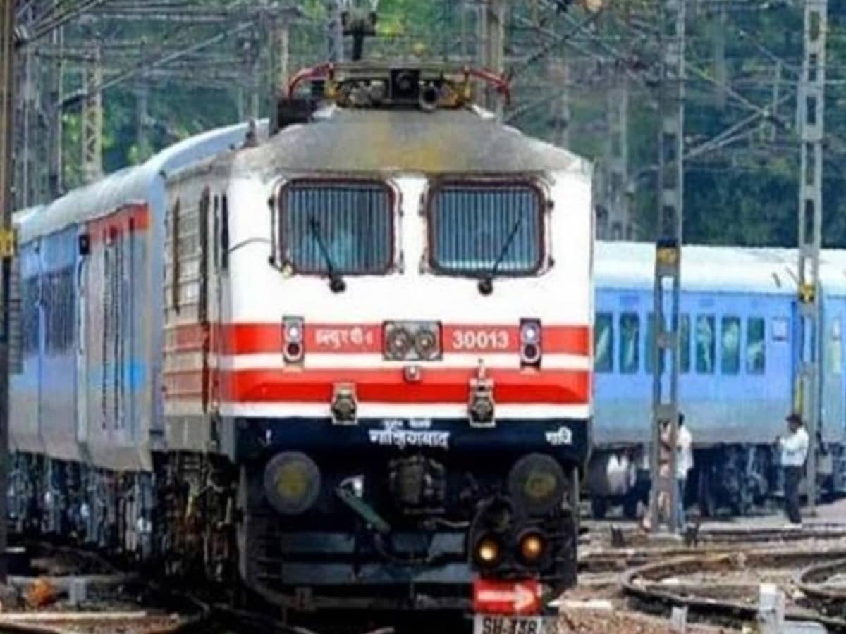 बाघ एक्सप्रेस सहित 11 ट्रेनों के समय में बदलाव, जानें नई टाइमिंग बाघ एक्सप्रेस सहित 11 ट्रेनों के समय में बदलाव, जानें नई टाइमिंग