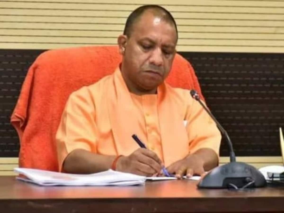 दीवाली से पहले योगी सरकार ने 32 हजार कर्मियों का रोका वेतन, NIA-IB ने एक संदिग्ध को उठाया, उत्तर प्रदेश न्यूज़ दीवाली से पहले योगी सरकार ने 32 हजार कर्मियों का रोका वेतन, NIA-IB ने एक संदिग्ध को उठाया, उत्तर प्रदेश न्यूज़