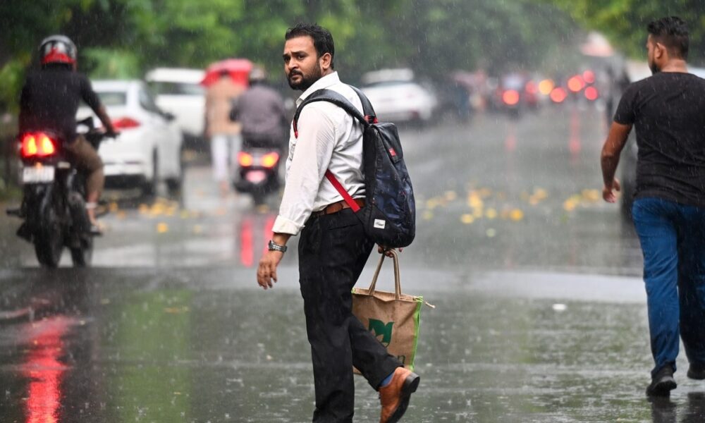 दिल्ली को पश्चिमी विक्षोभ से मिलेगी राहत, लेकिन इस हफ्ते कितनी उम्मीद, कैसा रहेगा मौसम?