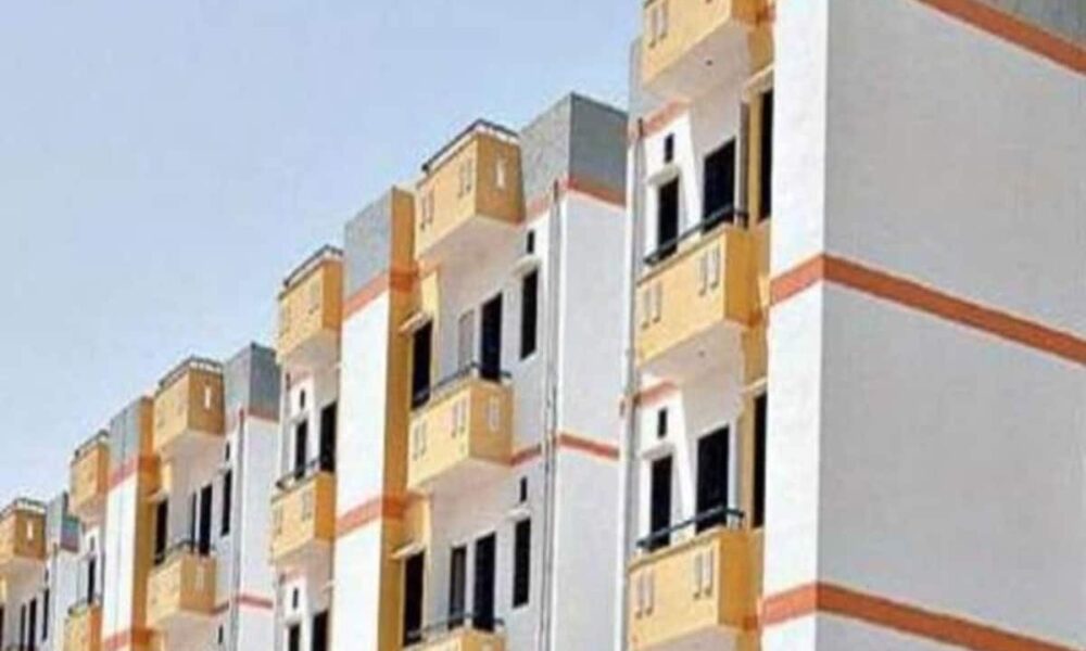 नहीं बनाया घर, PM आवास की पहली किस्त पचा गए लाभार्थी; अब सरकार करेगी यह काम