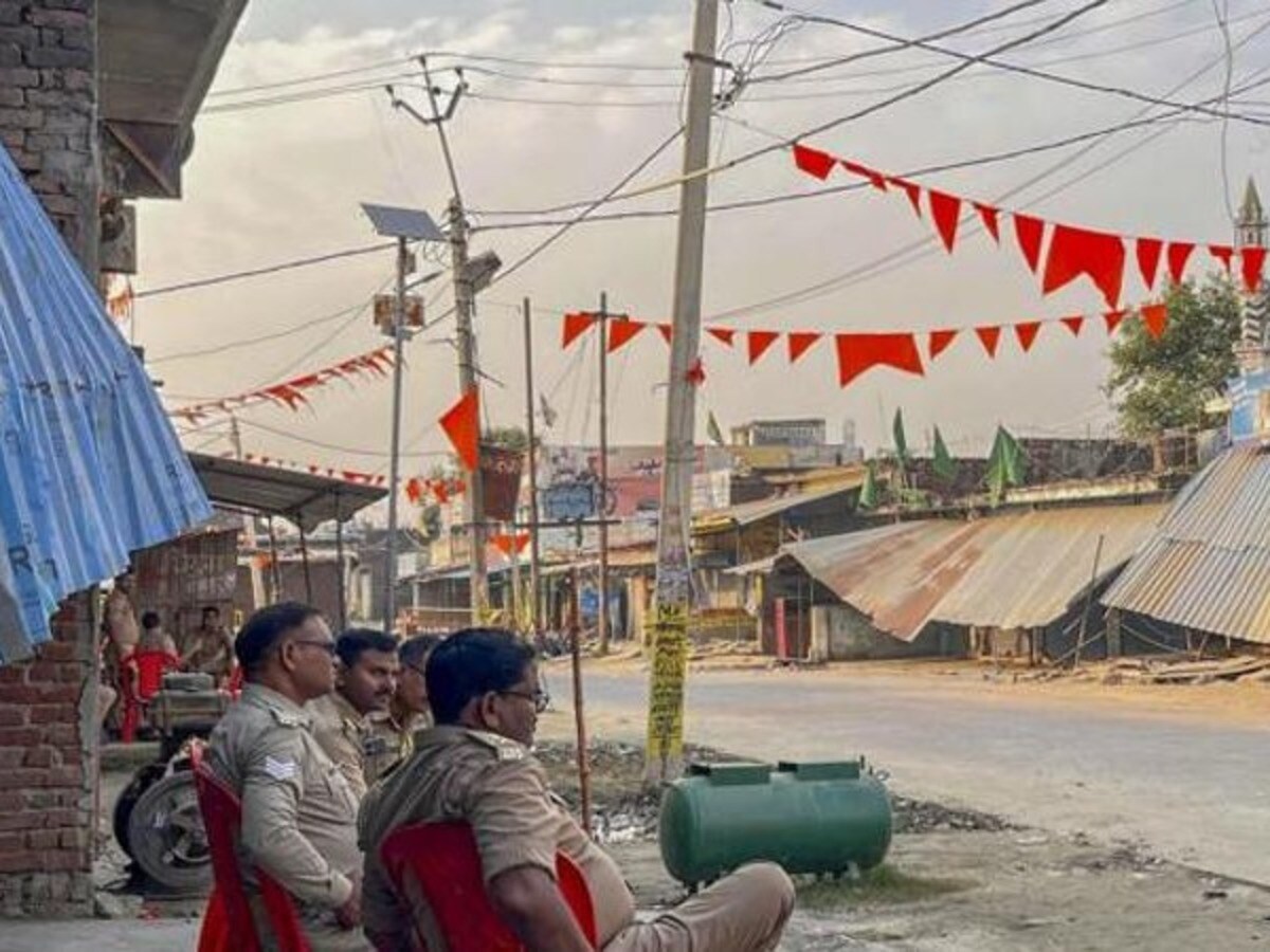 3 दिन बाद इंटरनेट सेवाएं बहाल, पुलिस ने की अफवाहें न फैलाने की अपील, उत्तर प्रदेश न्यूज़ 3 दिन बाद इंटरनेट सेवाएं बहाल, पुलिस ने की अफवाहें न फैलाने की अपील, उत्तर प्रदेश न्यूज़