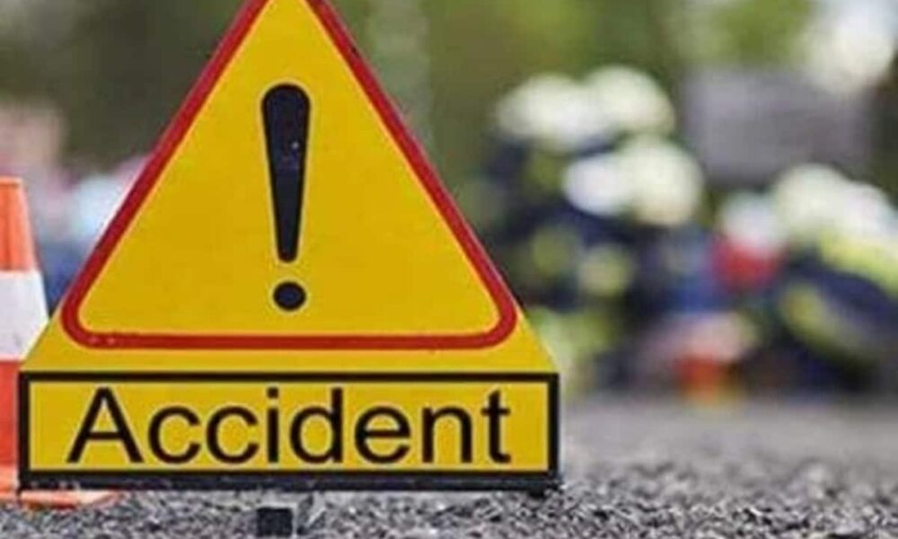 राजस्थान में डंपर का ब्रेक फेल, बस को टक्कर मारने के बाद बाइकों को ठोका; 5 की मौत और 10 घायल