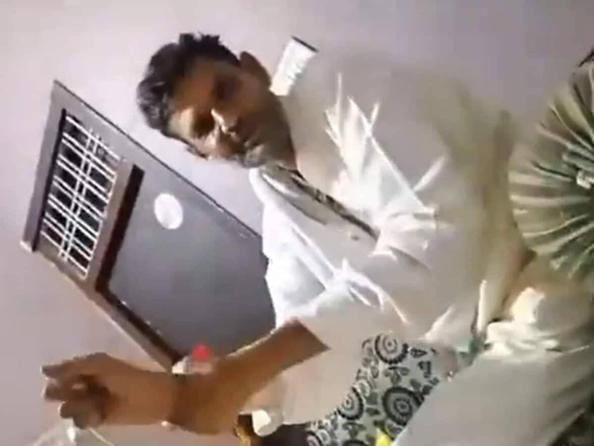 भगवान शंकर पर आपत्तिजनक बोल से बवाल, भाजपा बोली- कांग्रेस विधायक ने जानबूझकर किया ऐसा भगवान शंकर पर आपत्तिजनक बोल से बवाल, भाजपा बोली- कांग्रेस विधायक ने जानबूझकर किया ऐसा