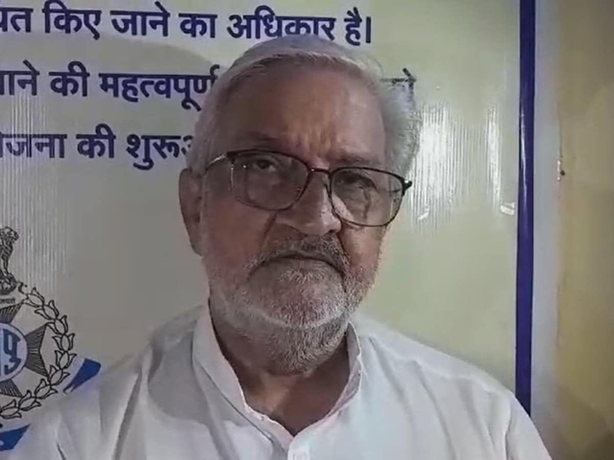 इस्तीफे की बात से पलटे MP के BJP विधायक बृजबिहारी पटेरिया, आलाकमान ने जमकर फटकारा इस्तीफे की बात से पलटे MP के BJP विधायक बृजबिहारी पटेरिया, आलाकमान ने जमकर फटकारा