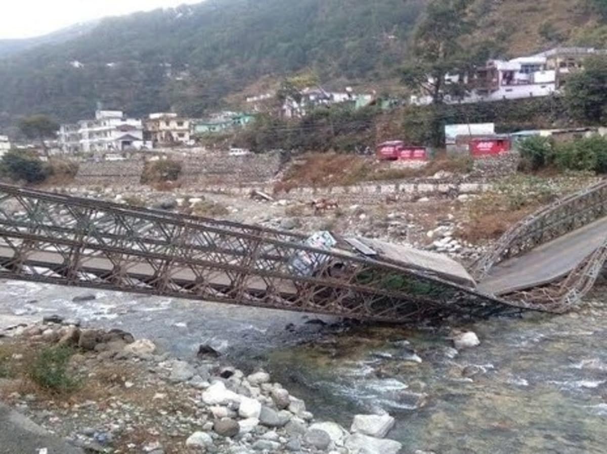 100 साल से पहले पुलों के टूटने की क्या है असली वजह? एक्सपर्ट ने खोला राज 100 साल से पहले पुलों के टूटने की क्या है असली वजह? एक्सपर्ट ने खोला राज