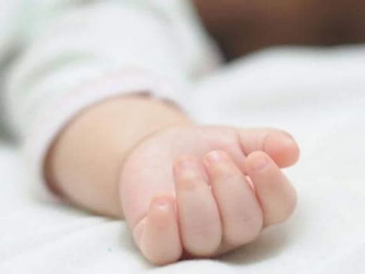 लव मेरेज के बाद इसलिए बढ़ा विवाद, नशे में धुत बाप ने 4 साल के मासूम की करी हत्या लव मेरेज के बाद इसलिए बढ़ा विवाद, नशे में धुत बाप ने 4 साल के मासूम की करी हत्या