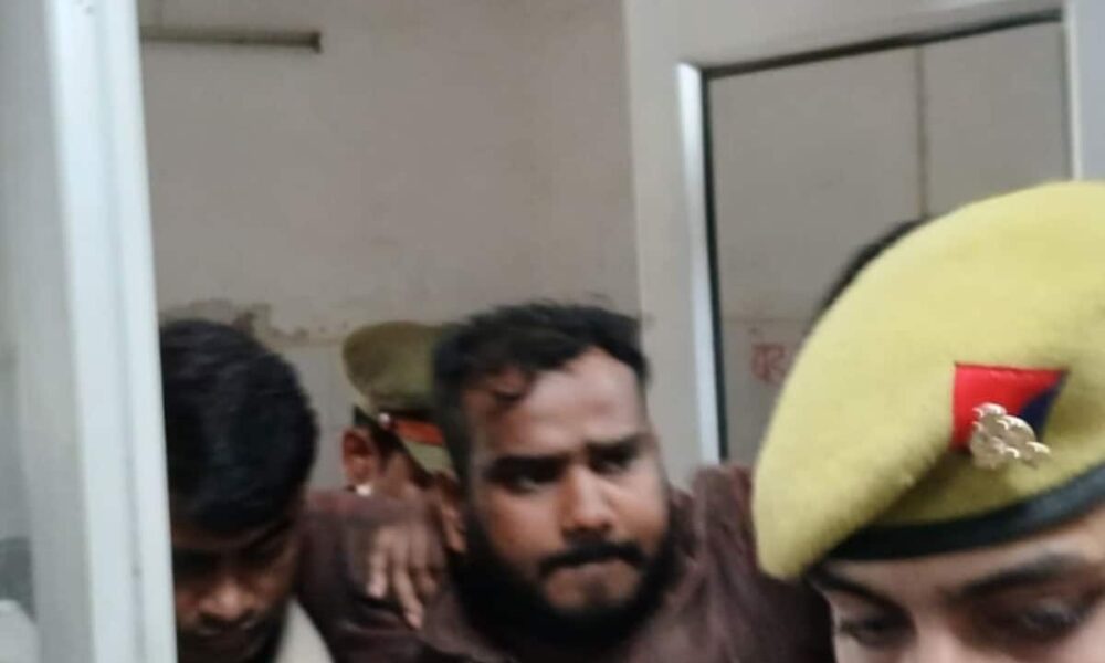 कोई प्यार नहीं था, मुझसे गलती हो गई, अमेठी हत्याकांड के आरोपी चंदन वर्मा को अब पछतावा