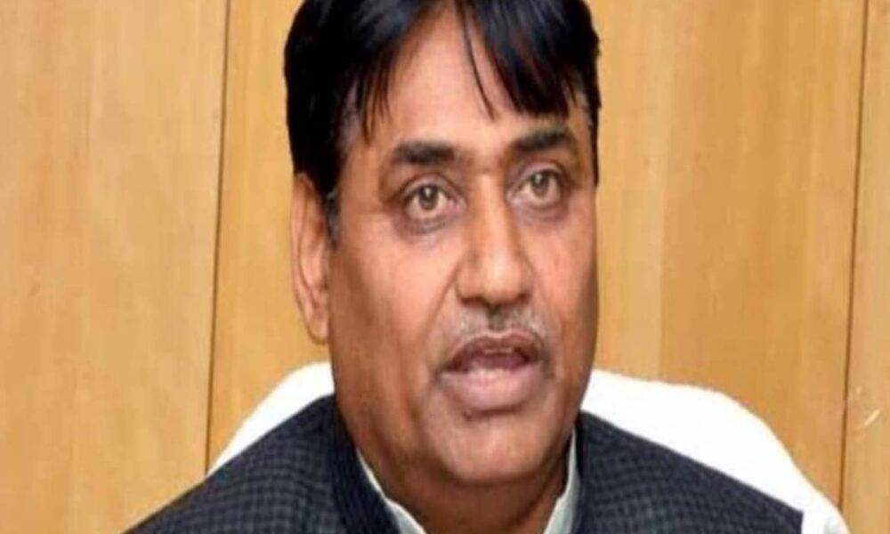 गोडसे के…गांधी जयंती पर छुट्टी रद्द करने गोविंद सिंह डोटासरा ने साधा निशाना