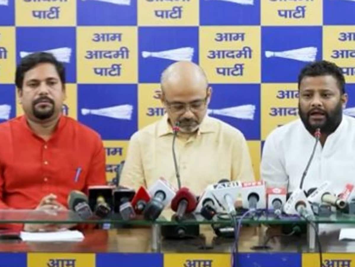 पहले प्रस्ताव का समर्थन किया, अब यू-टर्न ले रही बीजेपी; आप ने लगाया बड़ा आरोप पहले प्रस्ताव का समर्थन किया, अब यू-टर्न ले रही बीजेपी; आप ने लगाया बड़ा आरोप
