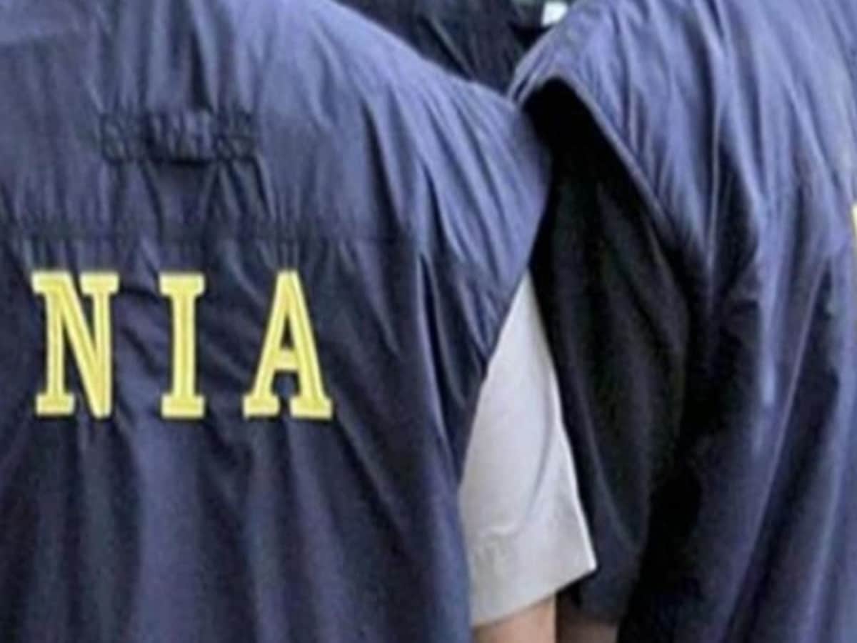 NIA-IB की मेरठ के सरूरपुर में छापेमारी, संदिग्ध गतिविधियों में शामिल युवक को उठाया NIA-IB की मेरठ के सरूरपुर में छापेमारी, संदिग्ध गतिविधियों में शामिल युवक को उठाया
