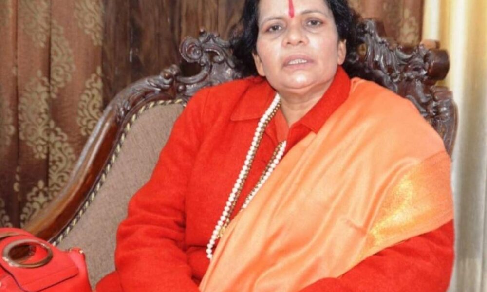 जिसको दिया सहारा अब उसी से डर, साध्वी प्राची ने बताया जान को खतरा; मांगी सुरक्षा