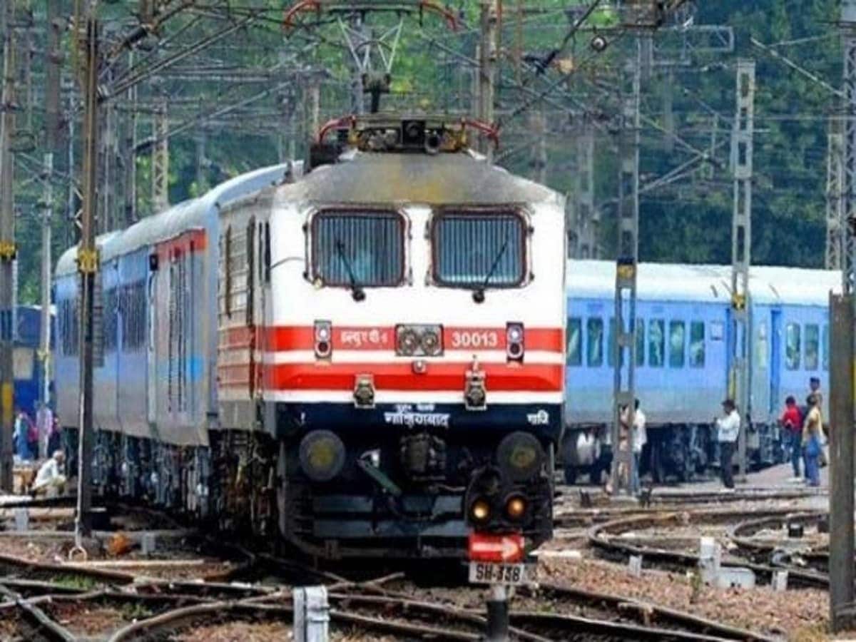 अब रुड़की-लक्सर रेल ट्रैक पर मिला गैस सिलेंडर, मालगाड़ी के गार्ड ने दी सूचना, बैठी जांच