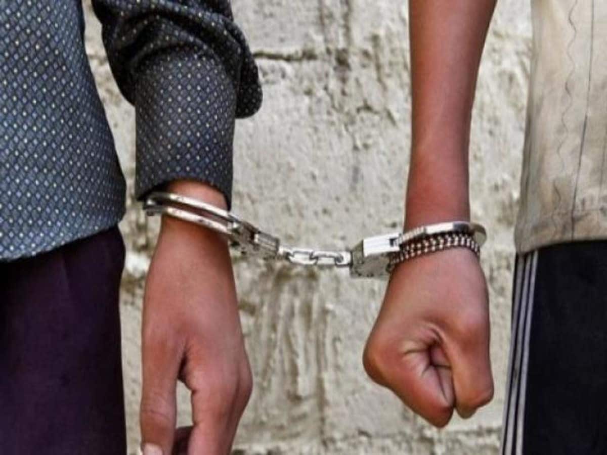 उत्तराखंड पुलिस को बड़ी कामयाबी, पकड़ी गई 3 करोड़ की स्मैक; 3 तस्कर गिरफ्तार उत्तराखंड पुलिस को बड़ी कामयाबी, पकड़ी गई 3 करोड़ की स्मैक; 3 तस्कर गिरफ्तार