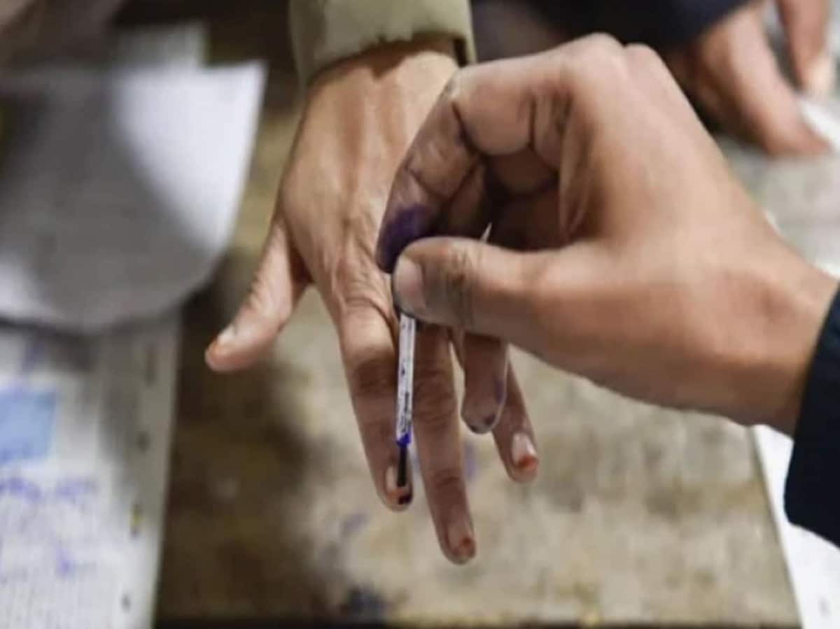 केदारनाथ विधानसभा उपचुनाव की तारीखों का ऐलान हो गया है। 20 नवंबर को होगी वोटिंग; यह है पूरा शेड्यूल केदारनाथ विधानसभा उपचुनाव की तारीखों का ऐलान हो गया है। 20 नवंबर को होगी वोटिंग; यह है पूरा शेड्यूल