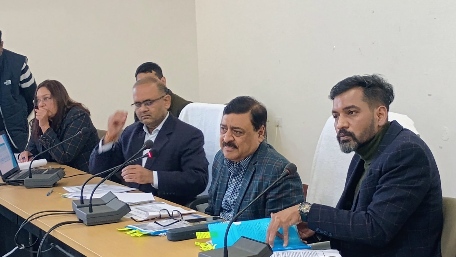 आपदा से क्षतिग्रस्त परिसंपत्तियों की तत्काल मरम्मत करें विभाग : सचिव आपदा प्रबंधन आपदा से क्षतिग्रस्त परिसंपत्तियों की तत्काल मरम्मत करें विभाग : सचिव आपदा प्रबंधन