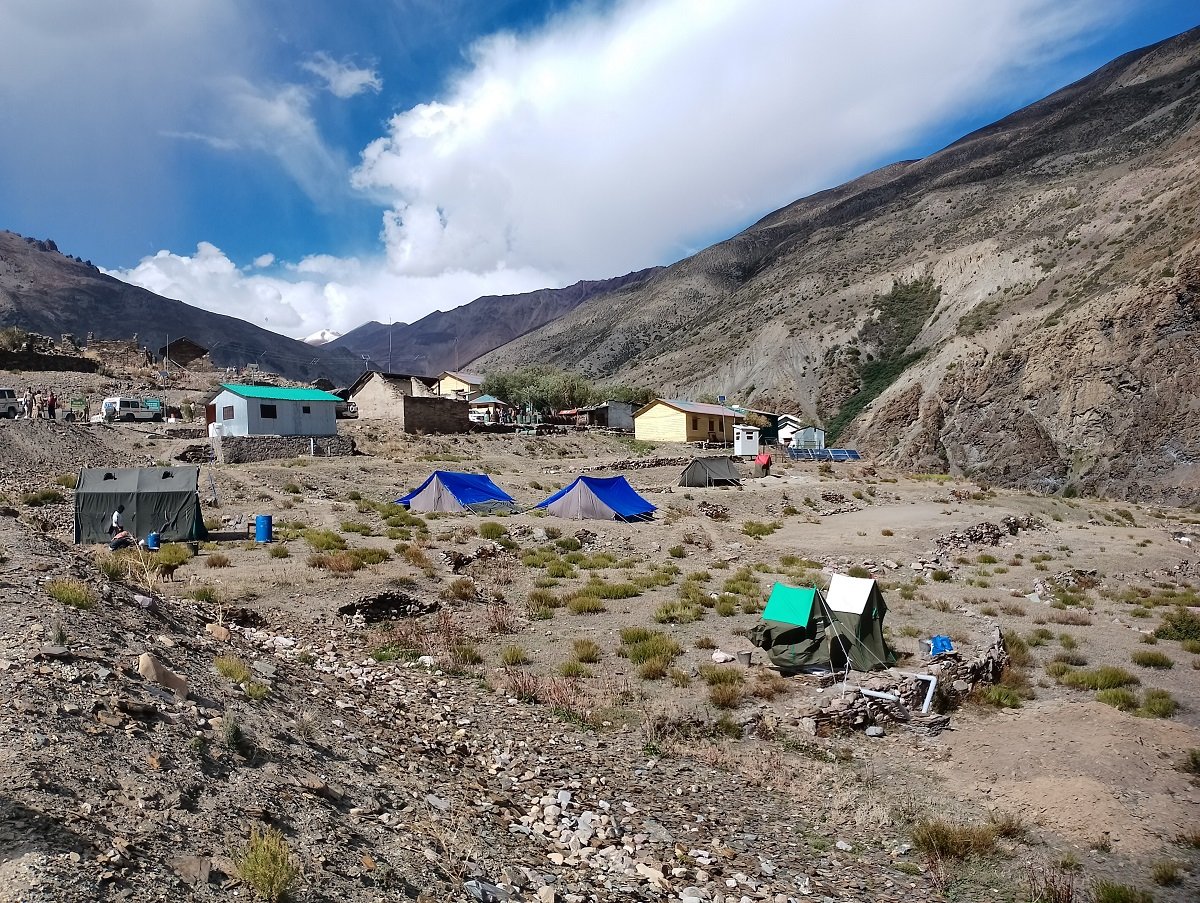 चीन सीमा से लगे जादूंग गांव में होम स्टे और मेला स्थल का निर्माण, 10 करोड़ की लागत से होगा विकास। चीन सीमा से लगे जादूंग गांव में होम स्टे और मेला स्थल का निर्माण, 10 करोड़ की लागत से होगा विकास।