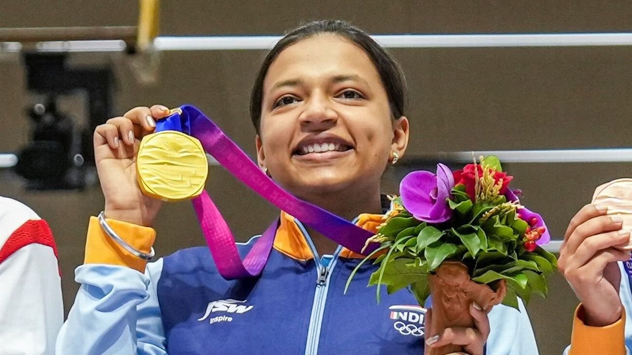 पेरिस ओलंपिक 2024 के लिए फरीदकोट की सिफत कौर समरा का चयन, परिवार व खेल प्रेमियों में खुशी की लहर। पेरिस ओलंपिक 2024 के लिए फरीदकोट की सिफत कौर समरा का चयन, परिवार व खेल प्रेमियों में खुशी की लहर।