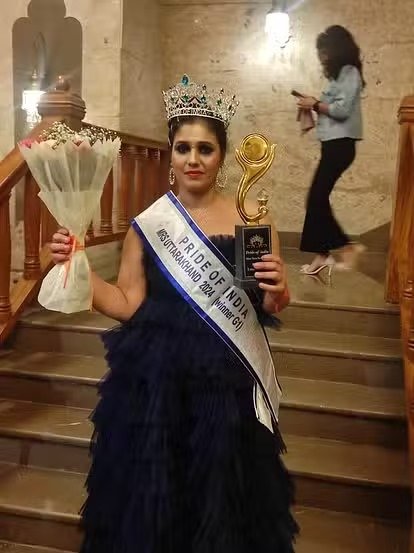 कर्णप्रयाग की अंजू सती मिसेज इंडिया कांटेस्ट के फाइनल में, 21 दिसंबर को दिल्ली में करेंगी उत्तराखंड का प्रतिनिधित्व…. कर्णप्रयाग की अंजू सती मिसेज इंडिया कांटेस्ट के फाइनल में, 21 दिसंबर को दिल्ली में करेंगी उत्तराखंड का प्रतिनिधित्व….