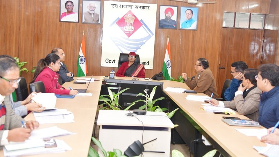 मुख्य सचिव राधा रतूड़ी ने जल आपूर्ति कार्यक्रम की बैठक में किया प्रतिभाग, योजनाओं में फीडबैक को प्राथमिकता देने के निर्देश। मुख्य सचिव राधा रतूड़ी ने जल आपूर्ति कार्यक्रम की बैठक में किया प्रतिभाग, योजनाओं में फीडबैक को प्राथमिकता देने के निर्देश।