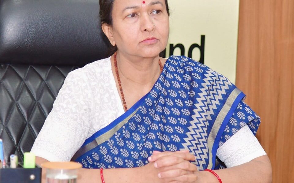 मुख्य सचिव राधा रतूड़ी ने आईटीआई नारसन सुरक्षा निर्माण कार्यों के लिए की बैठक, गुणवत्ता पर ध्यान देने के दिए निर्देश।