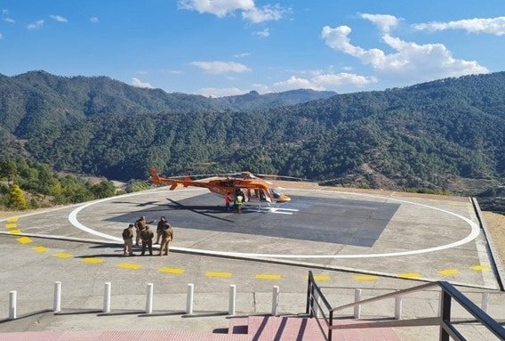 मुख्यमंत्री पुष्कर सिंह धामी के नेतृत्व में उत्तराखण्ड में हुआ हवाई सेवाओं का विस्तार, 8 हेलीपोर्ट बनकर तैयार। मुख्यमंत्री पुष्कर सिंह धामी के नेतृत्व में उत्तराखण्ड में हुआ हवाई सेवाओं का विस्तार, 8 हेलीपोर्ट बनकर तैयार।