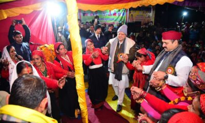 मुख्यमंत्री पुष्कर सिंह धामी ने रुद्रप्रयाग के सारी गांव में आयोजित कार्यक्रमों में लिया हिस्सा, विकास योजनाओं का लिया फीडबैक।