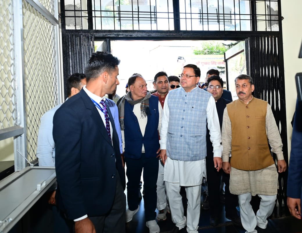 मुख्यमंत्री पुष्कर सिंह धामी ने हल्द्वानी नगर निगम कार्यालय का किया निरीक्षण, दिए कई महत्वपूर्ण निर्देश। मुख्यमंत्री पुष्कर सिंह धामी ने हल्द्वानी नगर निगम कार्यालय का किया निरीक्षण, दिए कई महत्वपूर्ण निर्देश।