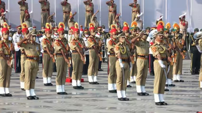सीमा सुरक्षा बल (बीएसएफ) का स्थापना दिवस: सीएम धामी ने जवानों को दी बधाई। सीमा सुरक्षा बल (बीएसएफ) का स्थापना दिवस: सीएम धामी ने जवानों को दी बधाई।