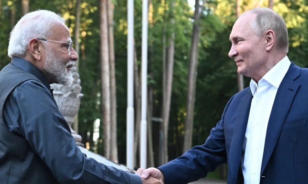 रूसी राष्ट्रपति पुतिन ने प्रधानमंत्री मोदी और भारत सरकार की सराहना की, भारत में मैन्यूफैक्चरिंग साइट स्थापित करने की पेशकश।