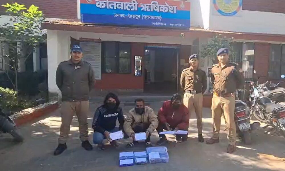 दून पुलिस ने अन्तर्राजीय नकबजनी गिरोह का किया पर्दाफाश, 3 शातिर अभियुक्त गिरफ्तार।