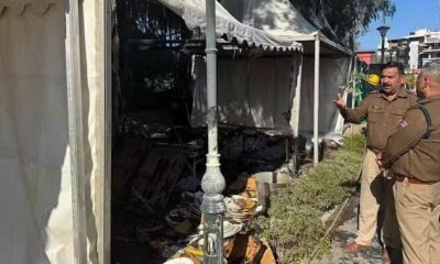 देहरादून में विश्व आयुर्वेद कांग्रेस एक्सपो के दौरान रसोई कॉर्नर में लगी आग, घटनास्थल पर पहुंची फायर ब्रिगेड टीम।