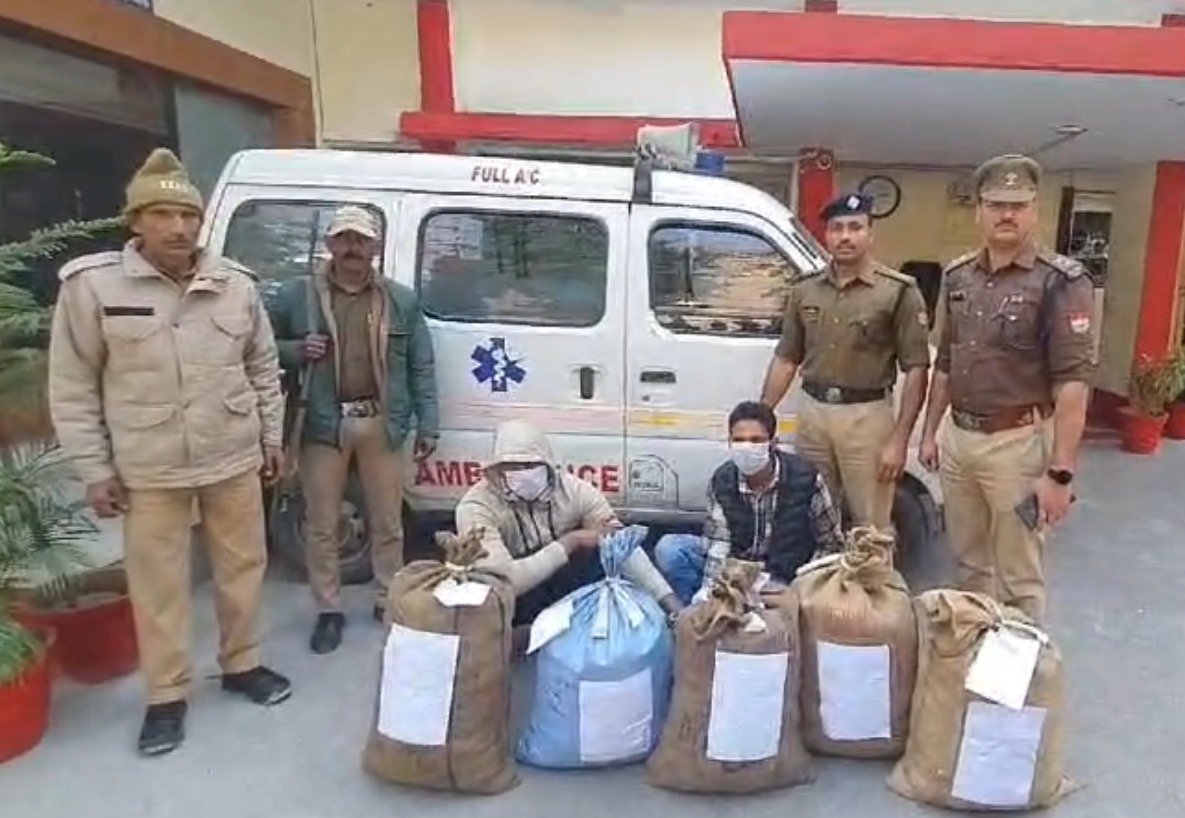यहाँ एंबुलेंस में मिला 58 किलो गांजा, पुलिस और ANTF टीम ने किया सफल ऑपरेशन।