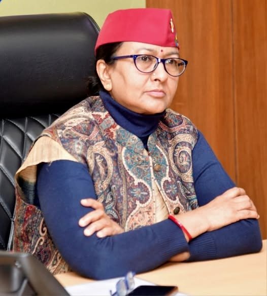 उत्तराखंड में जलवायु परिवर्तन पर कड़ा एक्शन, मुख्य सचिव राधा रतूड़ी ने दिए महत्वपूर्ण दिशा निर्देश। उत्तराखंड में जलवायु परिवर्तन पर कड़ा एक्शन, मुख्य सचिव राधा रतूड़ी ने दिए महत्वपूर्ण दिशा निर्देश।