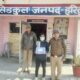 प्रेमिका से अनबन के चलते सिरफिरे आशिक ने युवती को मारी गोली, पुलिस ने किया गिरफ्तार।