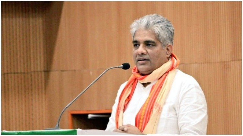 आज भारत वन स्थिति रिपोर्ट-2023 जारी करेंगे केंद्रीय मंत्री भूपेंद्र यादव, पहुंचे देहरादून… आज भारत वन स्थिति रिपोर्ट-2023 जारी करेंगे केंद्रीय मंत्री भूपेंद्र यादव, पहुंचे देहरादून…