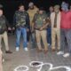 लखनऊ में बैंक चोरी करने वाले गैंग का बड़ा खुलासा, दो बदमाश मुठभेड़ में हुए ढेर, तीन अन्य हुए गिरफ्तार।