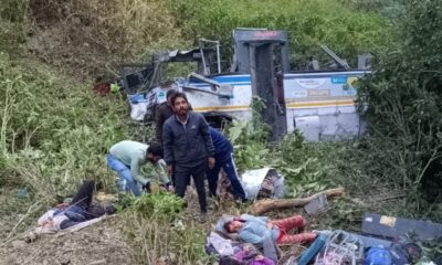 उत्तराखंड में दिल दहला देने वाली घटना, गहरी खाई में गिरी रोडवेज की बस, 3 लोगों की मौत, 27 लोग घायल…