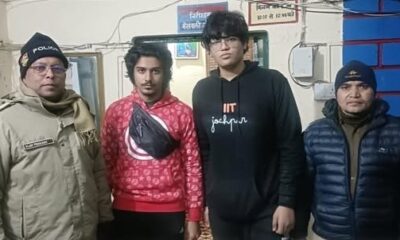 नोएडा से घुमने आये दो युवक जोशीमठ में नदी में फंसे, पुलिस और एसडीआरएफ ने किया सुरक्षित रेस्क्यू।