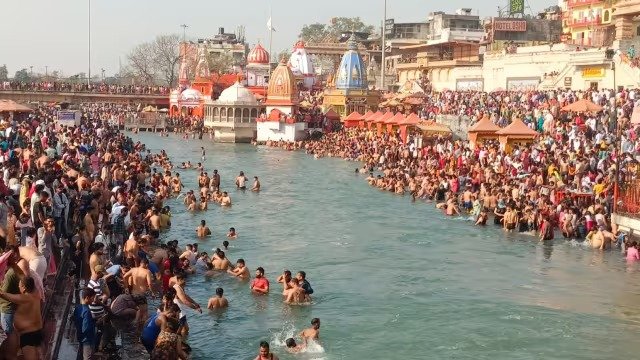 सोमवती अमावस्या स्नान पर्व के लिए हरिद्वार पुलिस ने जारी किया यातायात प्लान, भारी वाहनों का प्रवेश पर होगा प्रतिबंधित। सोमवती अमावस्या स्नान पर्व के लिए हरिद्वार पुलिस ने जारी किया यातायात प्लान, भारी वाहनों का प्रवेश पर होगा प्रतिबंधित।