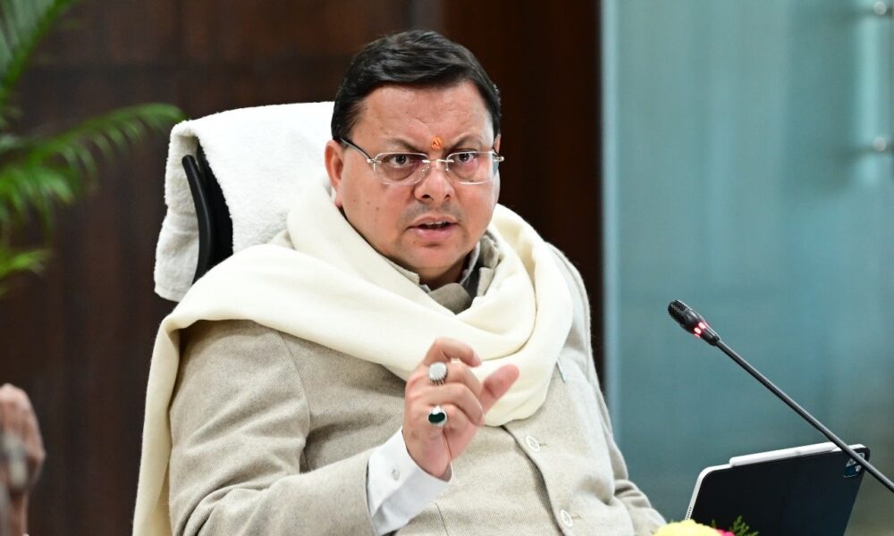मुख्यमंत्री पुष्कर सिंह धामी ने प्रदेश में शीतलहर से बचाव के लिए अधिकारियों को दिए सख्त निर्देश।