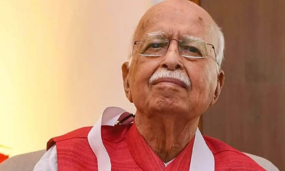 96 वर्षीय भाजपा नेता लालकृष्ण आडवाणी की तबीयत बिगड़ी, अपोलो अस्पताल में भर्ती…