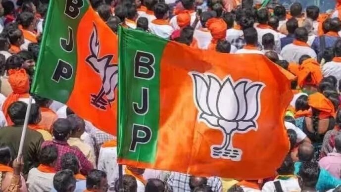 निकाय चुनाव के लिए बीजेपी ने कसी कमर, नियुक्त किए पर्यवेक्षक, सूची जारी… निकाय चुनाव के लिए बीजेपी ने कसी कमर, नियुक्त किए पर्यवेक्षक, सूची जारी…