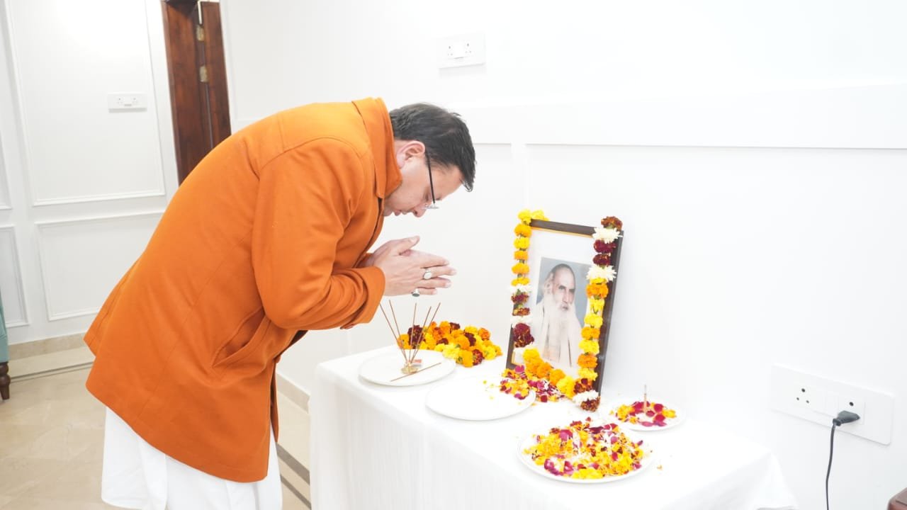 मुख्यमंत्री धामी ने स्वर्गीय इंद्रमणि बड़ोनी को उनकी जयन्ती पर श्रद्धांजलि की अर्पित….