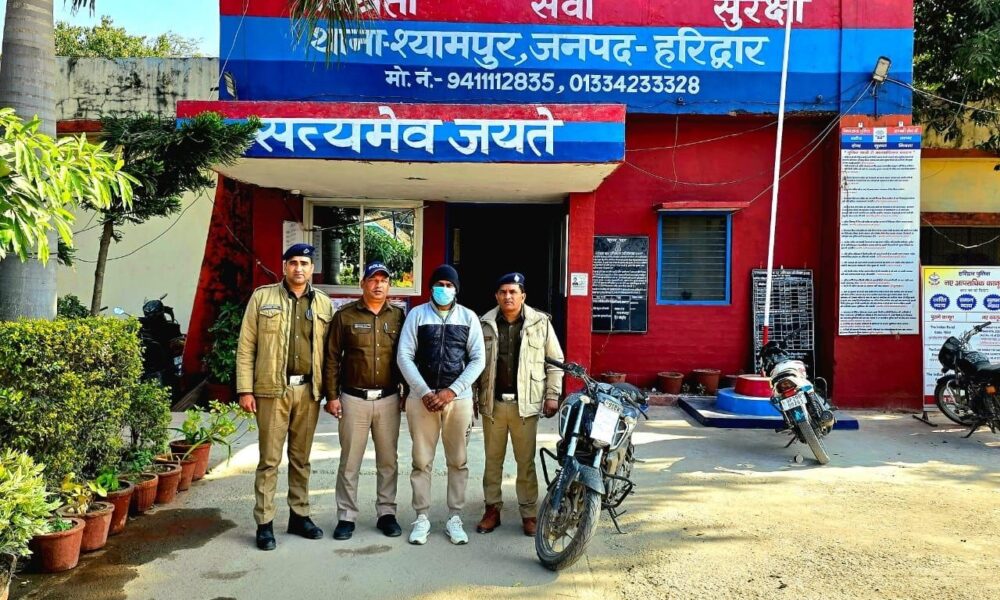 अभय शर्मा हत्याकांड में फरार दूसरा आरोपी गिरफ्तार, पुलिस ने वारदात में इस्तेमाल बाइक भी की बरामद….