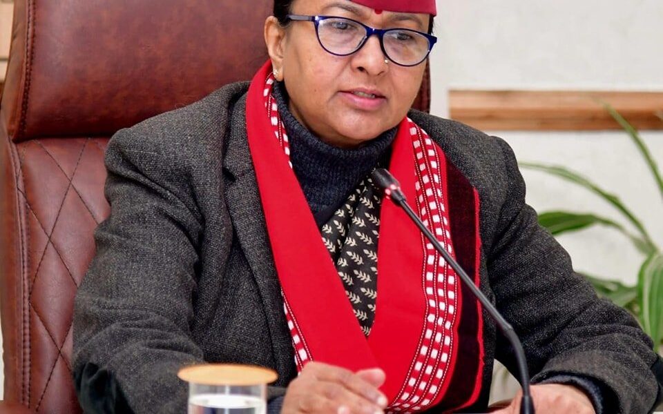 मुख्य सचिव राधा रतूड़ी ने राजस्व लक्ष्य निर्धारण हेतु विभागों के साथ की समीक्षा बैठक, विभागों को दिए सख्त निर्देश…