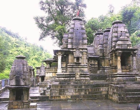 मकर संक्रांति पर श्रद्धालुओं के लिए खोले जाएँगे आदिबद्री मंदिर के कपाट , एक सप्ताह चलेंगें सांस्कृतिक कार्यक्रम….
