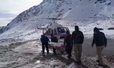 केदारनाथ धाम में सुरक्षा ड्यूटी पर तैनात कर्मचारी की दिल का दौरा पड़ने से मौत, शव को हेलीकॉप्टर से लाया गया ऊखीमठ।